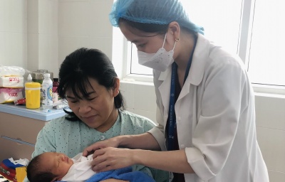 Cứu sống mẹ con Sản phụ nhau tiền đạo/băng huyết.